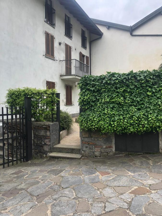 Casa Nonna Elide 2 Apartment Besozzo Екстериор снимка