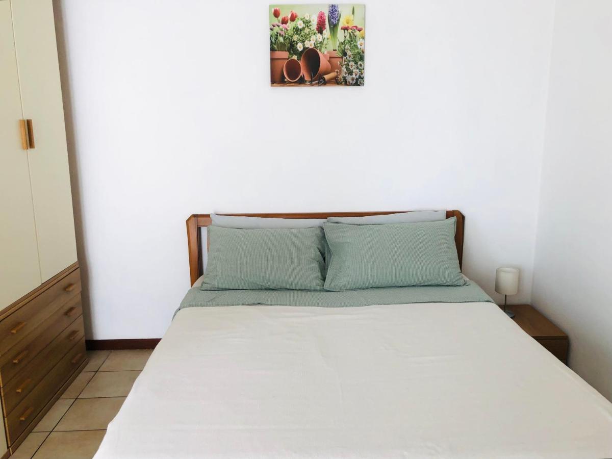 Casa Nonna Elide 2 Apartment Besozzo Екстериор снимка