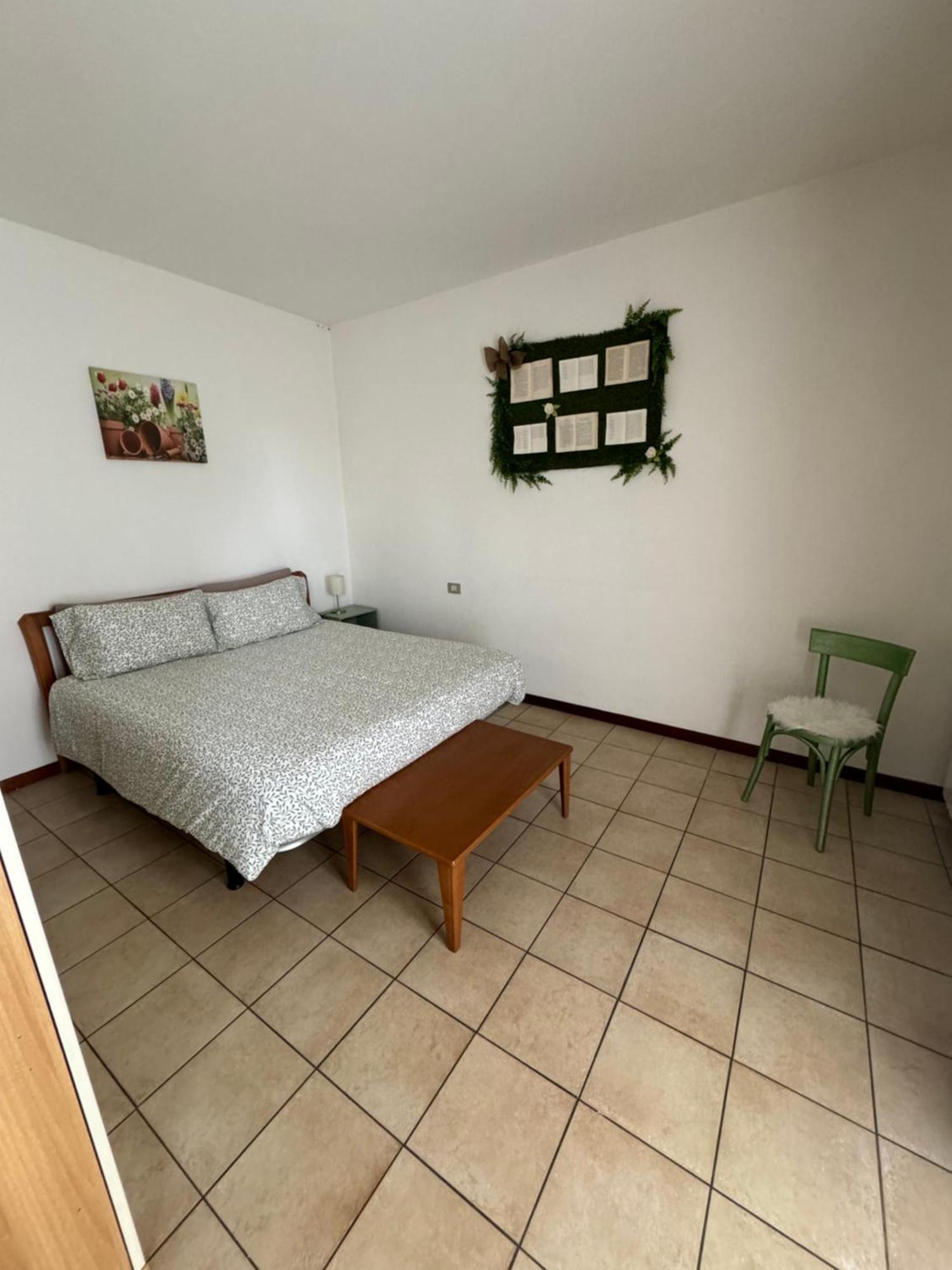 Casa Nonna Elide 2 Apartment Besozzo Екстериор снимка