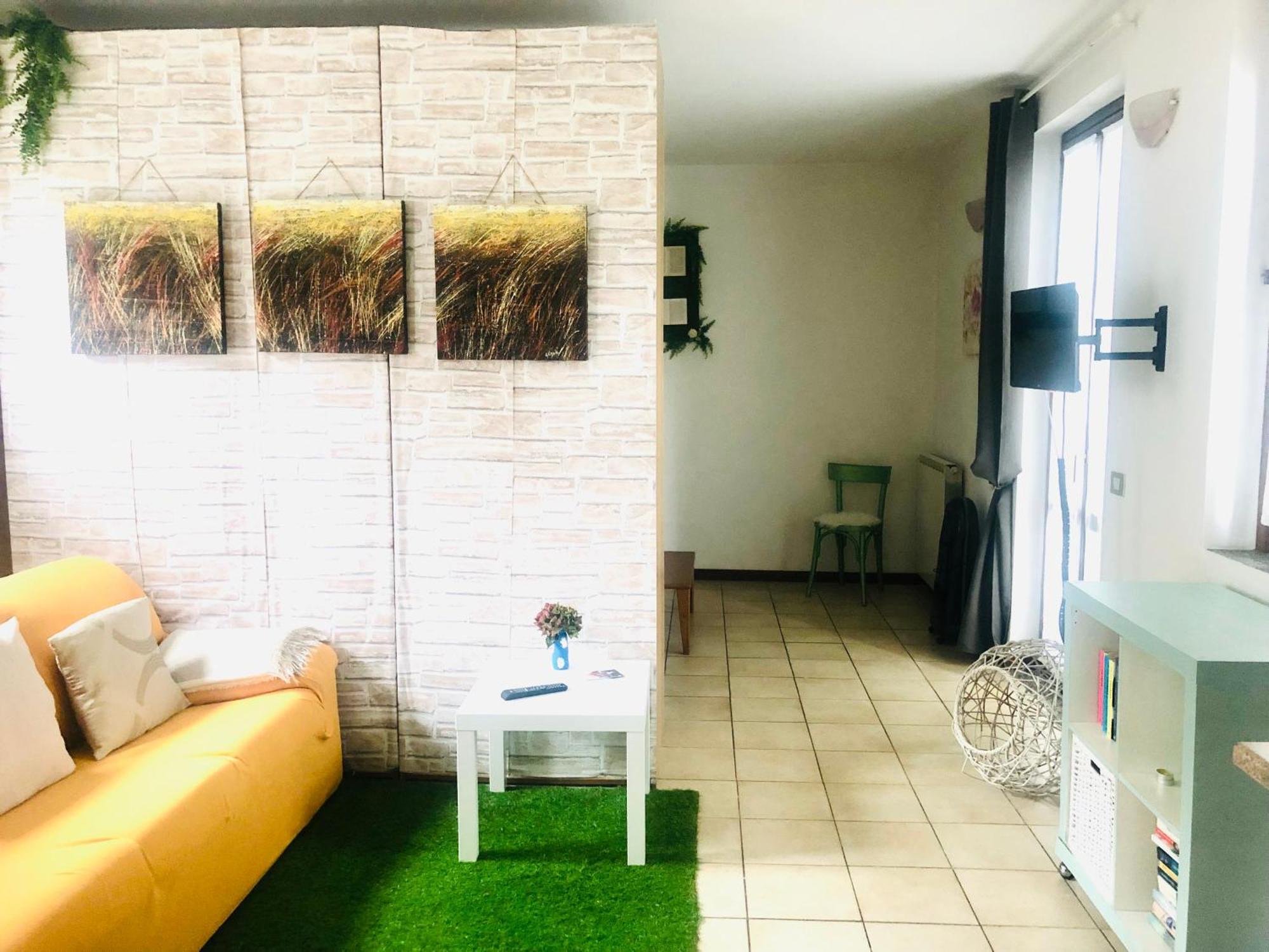 Casa Nonna Elide 2 Apartment Besozzo Екстериор снимка